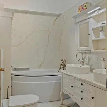 Villa White Luxury House *