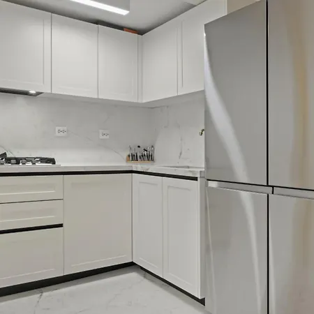 White Luxury House Villa Bucharest